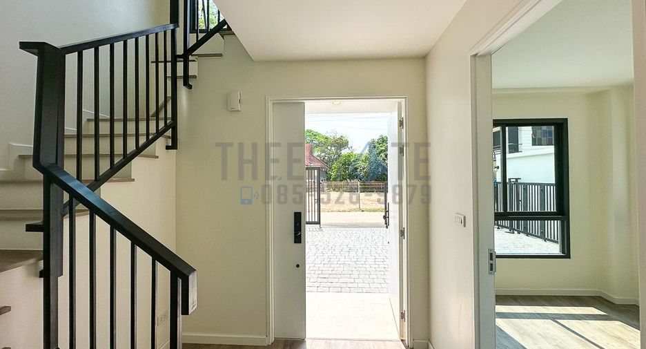 For rent and for sale 4 bedrooms house in Mueang Chiang Mai, Chiang Mai