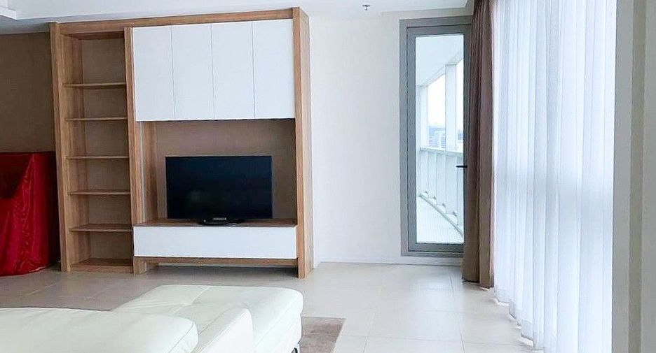 For rent and for sale 3 bed condo in Pathum Wan, Bangkok