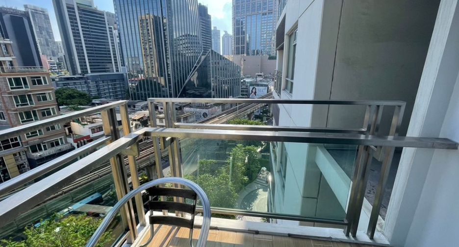 For rent 3 bedrooms condo in Khlong Toei, Bangkok