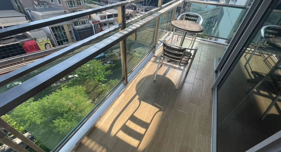 For rent 3 bedrooms condo in Khlong Toei, Bangkok