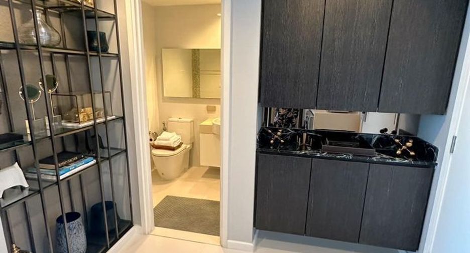 For rent そして for sale 2 Beds condo in Sathon, Bangkok