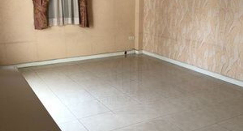 出租 4 卧室 独立屋 在 Khlong Toei, 曼谷