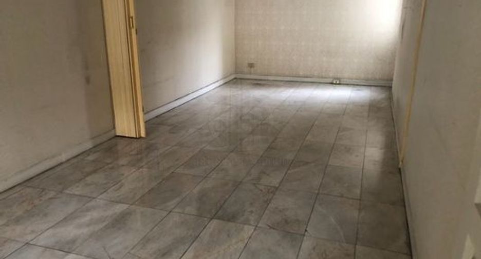 出租 4 卧室 独立屋 在 Khlong Toei, 曼谷