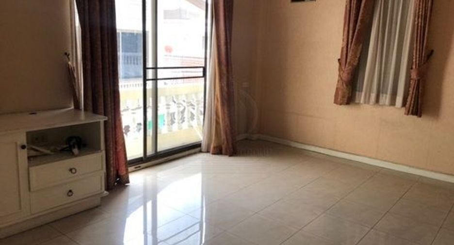 出租 4 卧室 独立屋 在 Khlong Toei, 曼谷