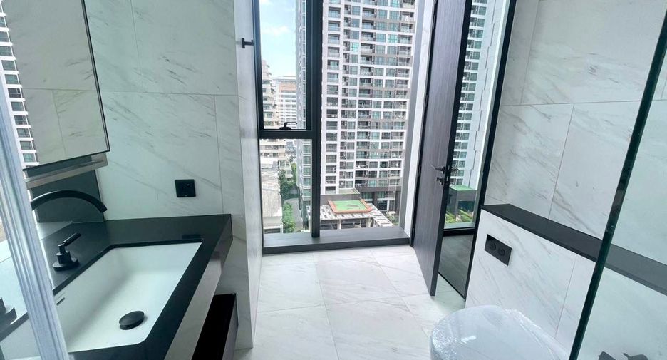 À vendre 2 chambres condo à Sathon, Bangkok