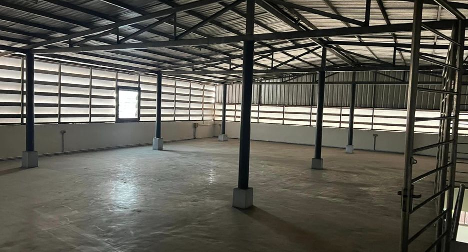 For rent 3 Beds warehouse in Taling Chan, Bangkok