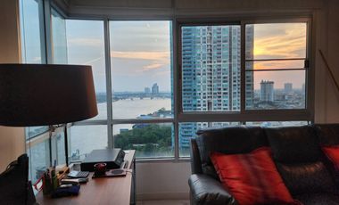 For sale 1 bed condo in Khlong San, Bangkok