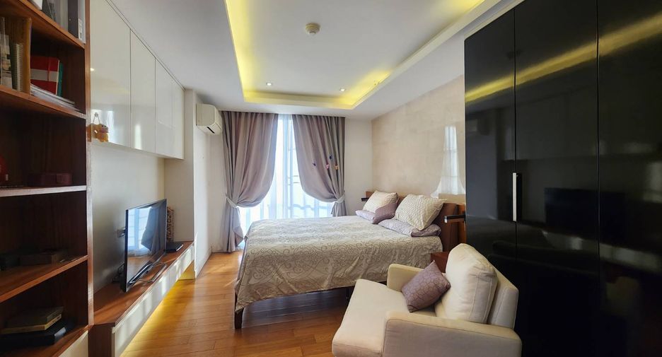 For sale 1 bed condo in Khlong San, Bangkok