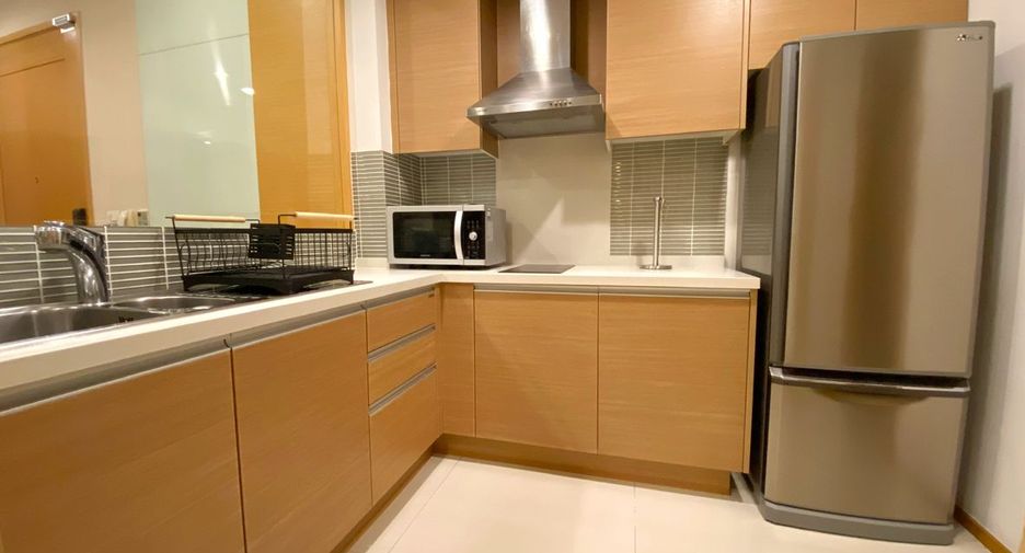 For rent 1 bed condo in Khlong Toei, Bangkok