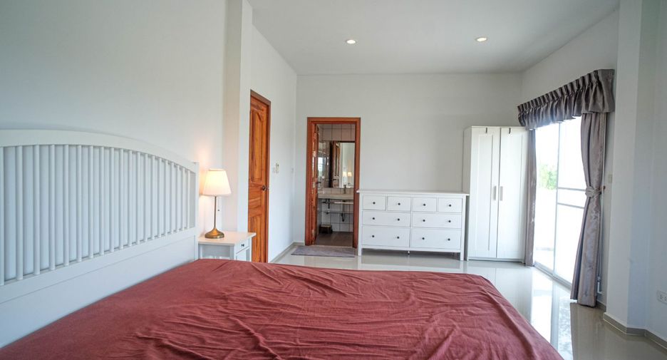 For sale 3 bedrooms house in Klaeng, Rayong