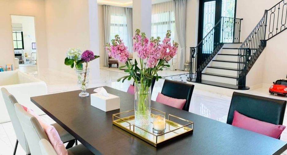 Haus zum Kauf mit 4 Zimmer in Suan Luang, Bangkok