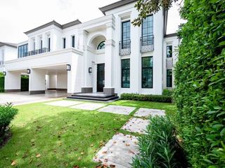 For sale 4 bedrooms house in Suan Luang, Bangkok