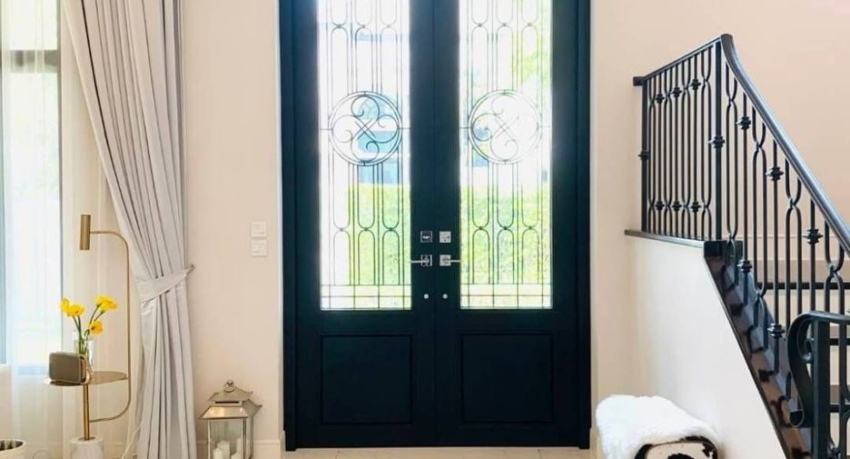 Haus zum Kauf mit 4 Zimmer in Suan Luang, Bangkok