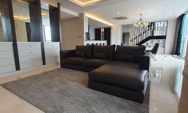 For rent 3 bed condo in Bang Kapi, Bangkok