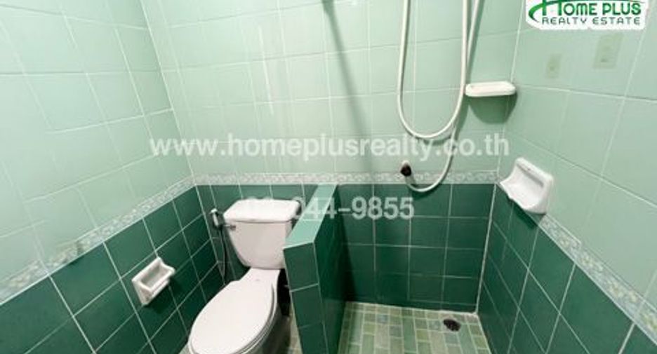 For sale 2 bedrooms townhouse in Khlong Sam Wa, Bangkok