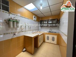 For sale 2 ベッドルーム townhouse in Khlong Sam Wa, Bangkok