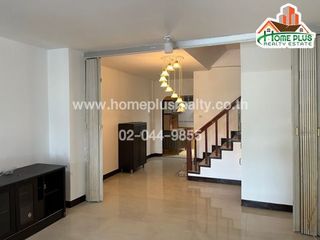 For sale 2 ベッドルーム townhouse in Khlong Sam Wa, Bangkok