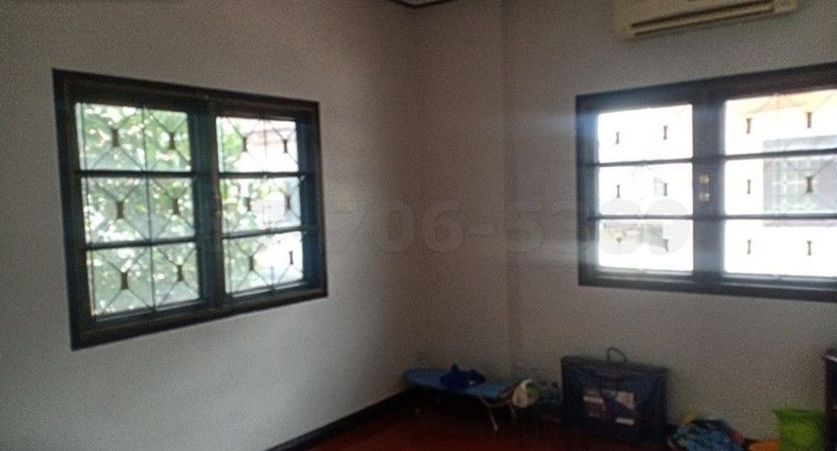 À vendre 4 chambres maison à Min Buri, Bangkok