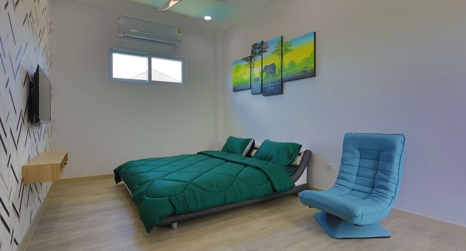 For rent 8 bedrooms villa in South Pattaya, Pattaya