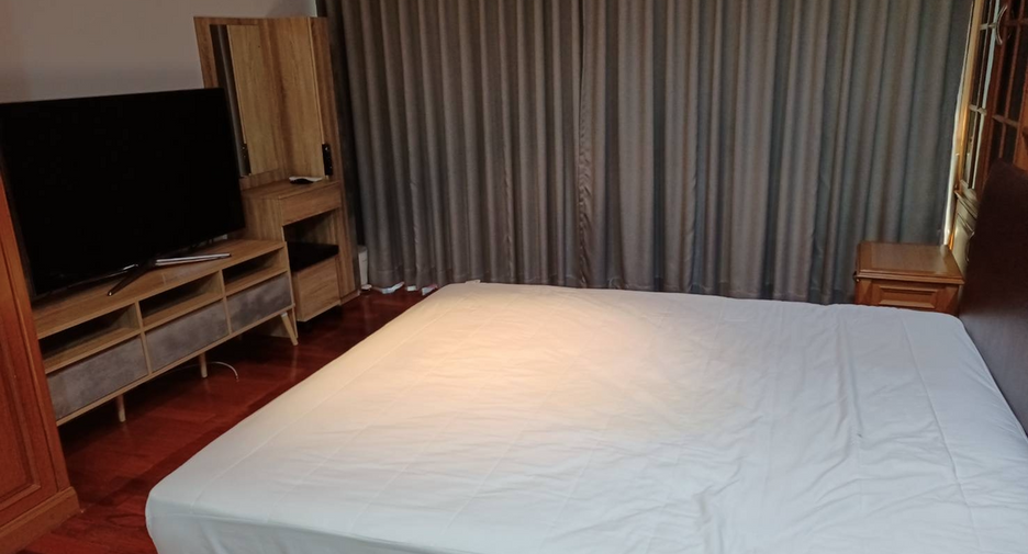 ให้เช่า และ ขาย 3 เตียง คอนโด ใน วัฒนา, กรุงเทพฯ