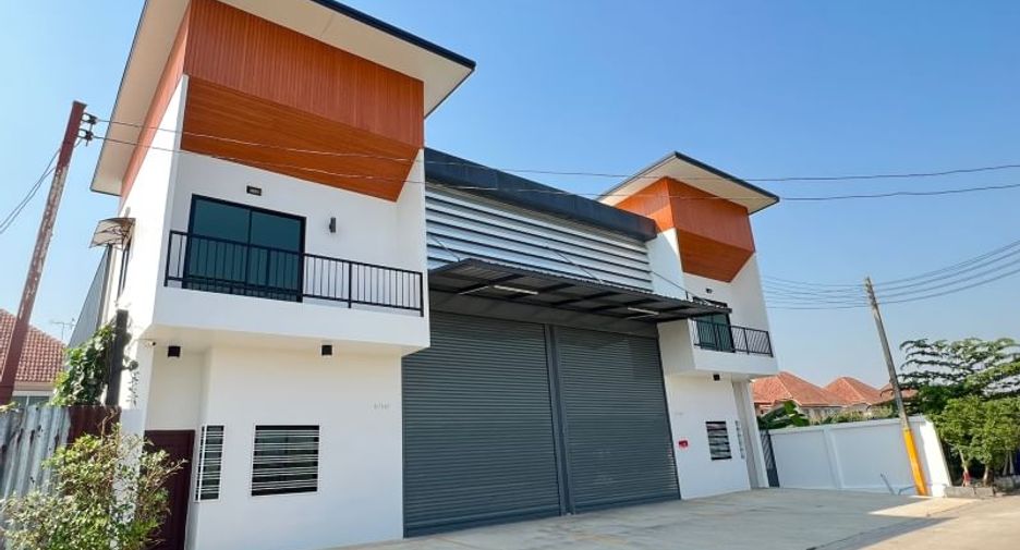 For rent 2 bed warehouse in Lam Luk Ka, Pathum Thani