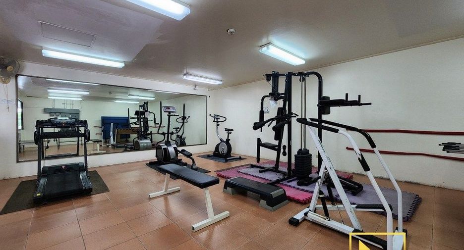 For sale 2 Beds condo in Khlong Toei, Bangkok