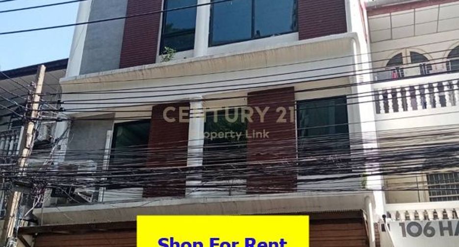 For rent and for sale 10 bed retail Space in Watthana, Bangkok