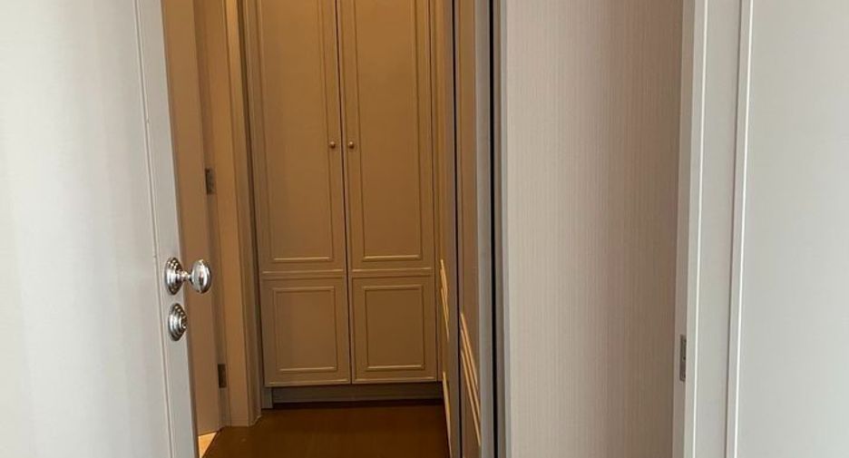 For sale 1 bed condo in Pathum Wan, Bangkok