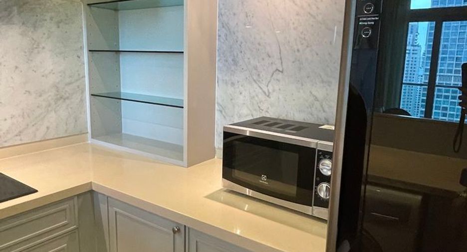 For sale 1 bed condo in Pathum Wan, Bangkok