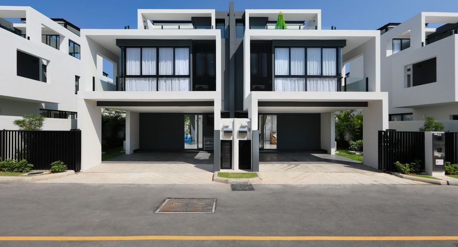 For sale 3 Beds townhouse in Thalang, Phuket