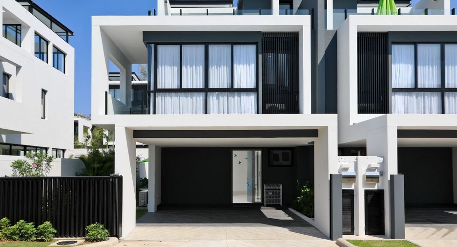 For sale 3 Beds townhouse in Thalang, Phuket