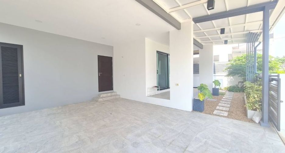 出售 3 卧室 独立屋 在 Mueang Chon Buri, Chon Buri