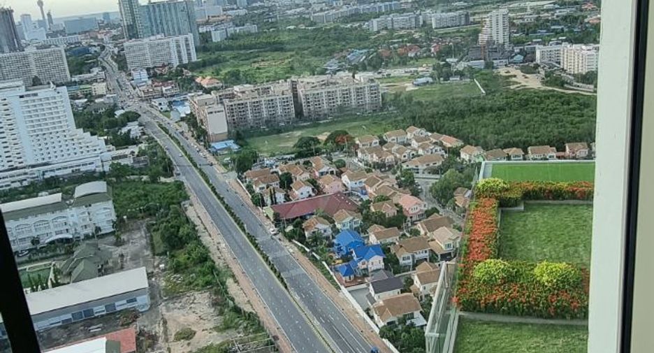 For sale 2 ベッドルーム condo in Bang Lamung, Chonburi