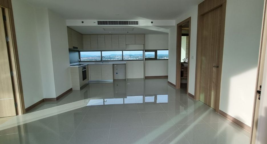 For sale 2 ベッドルーム condo in Bang Lamung, Chonburi