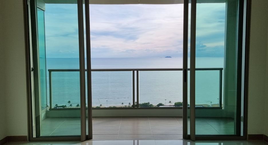 For sale 2 ベッドルーム condo in Bang Lamung, Chonburi