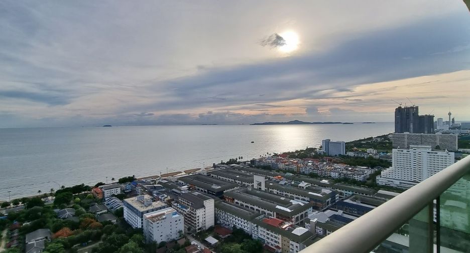 For sale 2 ベッドルーム condo in Bang Lamung, Chonburi