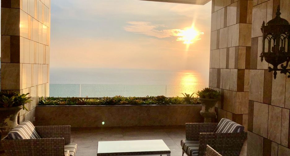 For sale 2 ベッドルーム condo in Bang Lamung, Chonburi