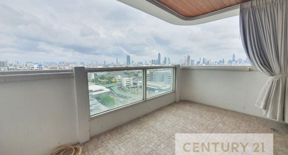 For sale 3 bedrooms condo in Bang Kho Laem, Bangkok