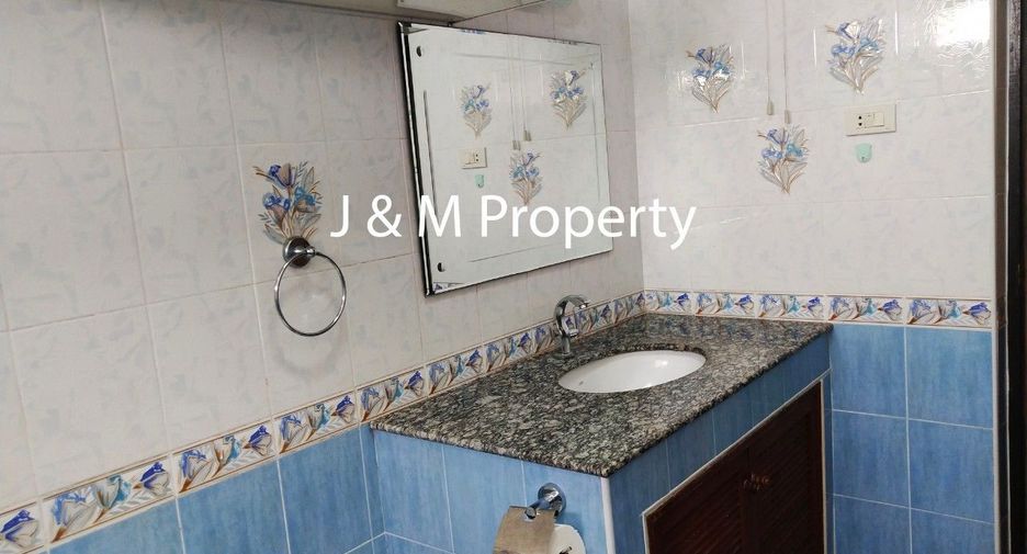 For rent 5 bedrooms house in Hua Hin, Prachuap Khiri Khan