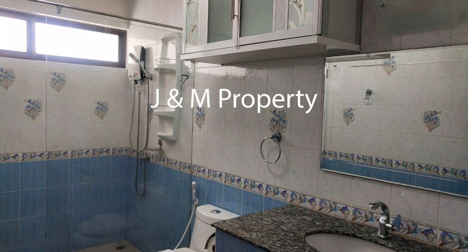 For rent 5 bedrooms house in Hua Hin, Prachuap Khiri Khan