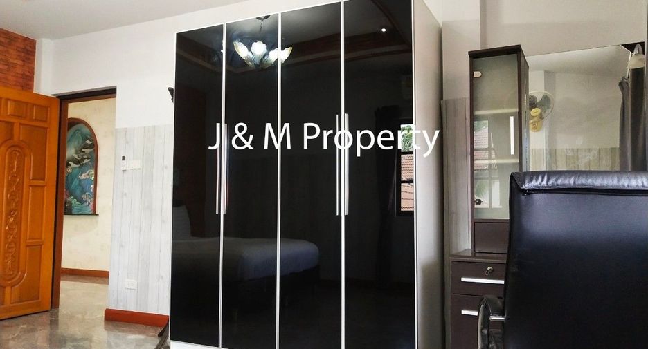 For rent 5 bedrooms house in Hua Hin, Prachuap Khiri Khan
