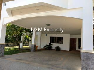 À louer 5 chambres maison à Hua Hin, Prachuap Khiri Khan