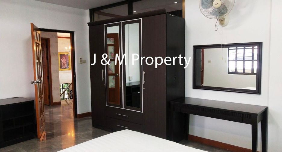For rent 5 bedrooms house in Hua Hin, Prachuap Khiri Khan