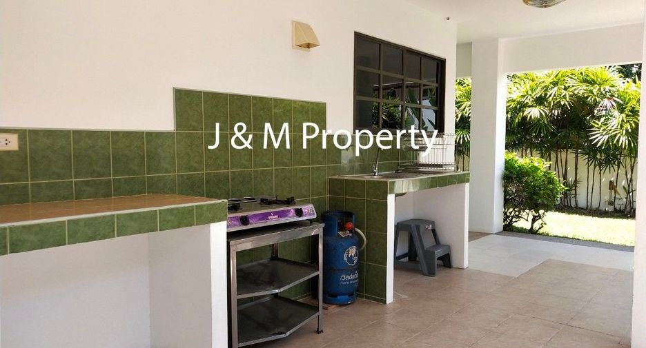 For rent 5 bedrooms house in Hua Hin, Prachuap Khiri Khan