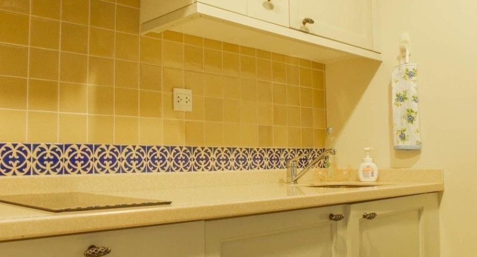 For sale 1 bed condo in Phaya Thai, Bangkok