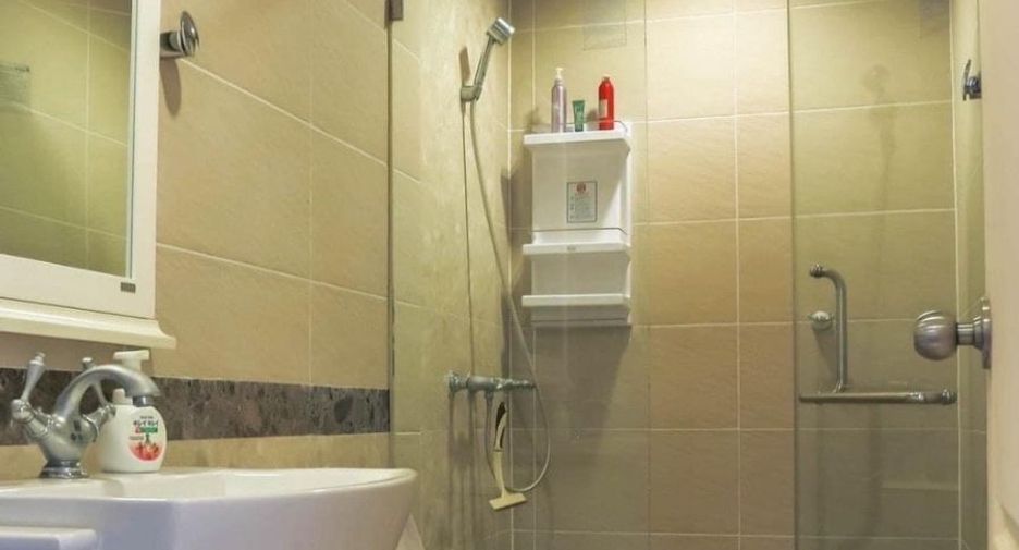 For sale 1 bed condo in Phaya Thai, Bangkok