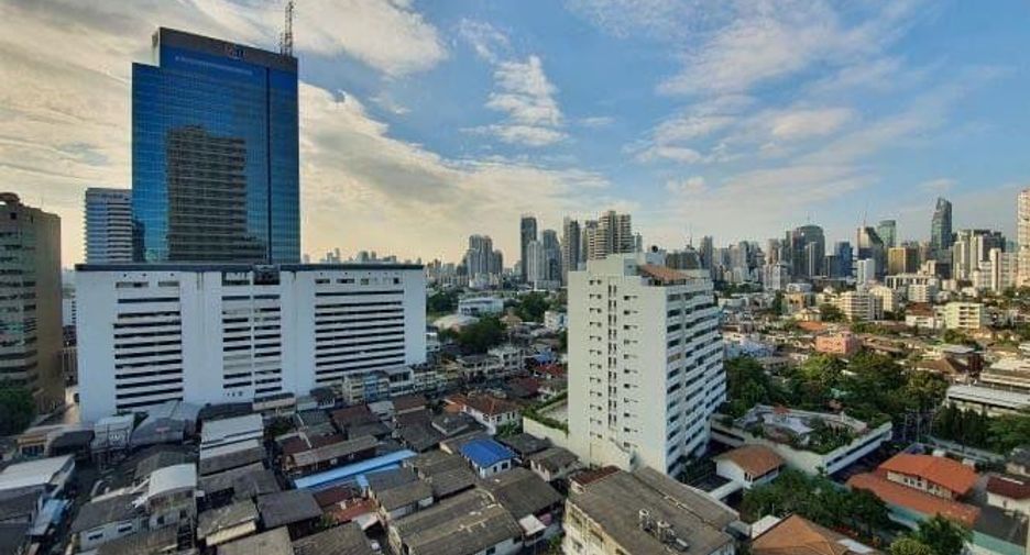 For rent and for sale 2 bedrooms condo in Khlong Toei, Bangkok