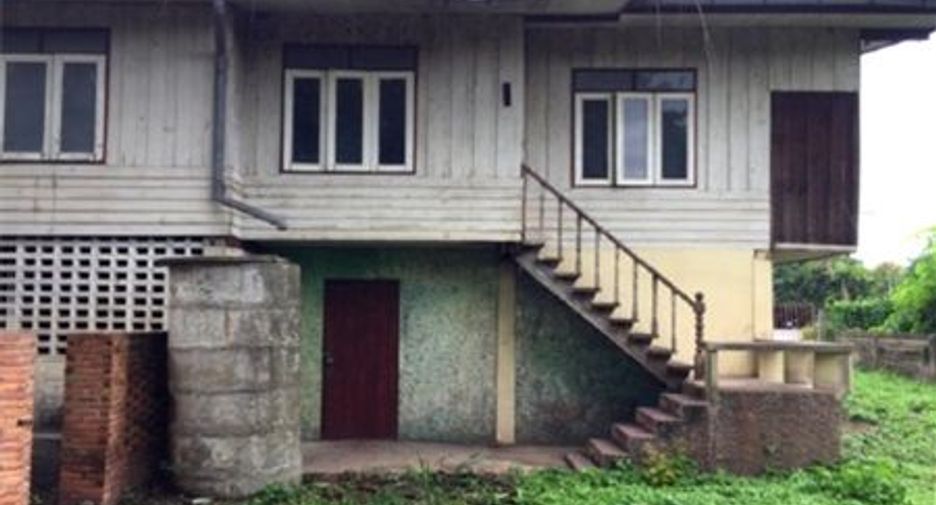For sale 4 bedrooms house in Pa Sang, Lamphun