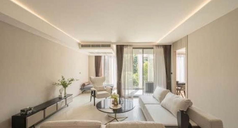 Condo en alquiler de 3 habitaciones en Watthana, Bangkok