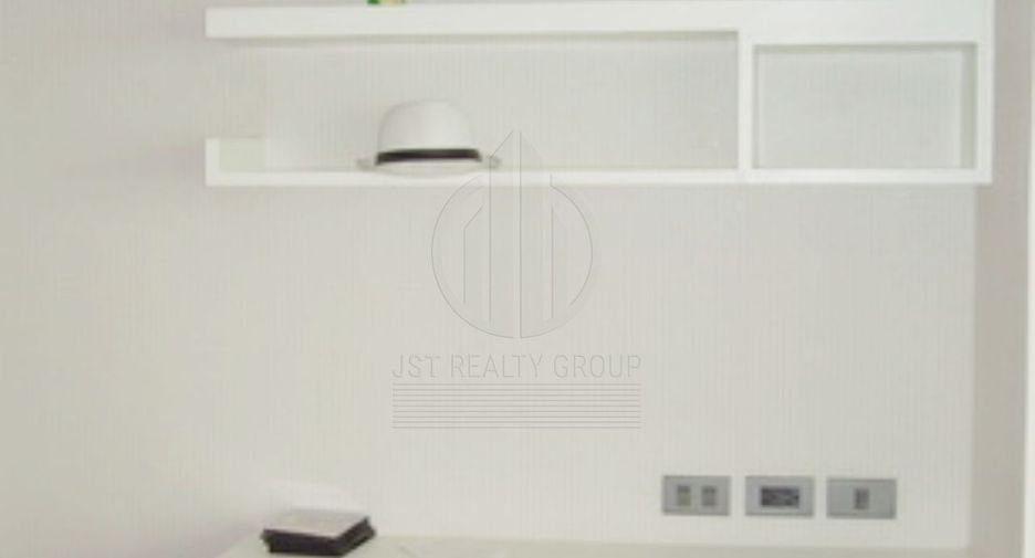 For sale 3 bedrooms condo in Watthana, Bangkok
